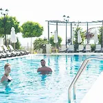 Marina White Sands 3*